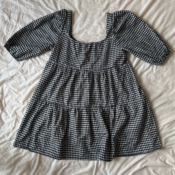 Adorable Gingham Babydoll Mini Dress 🖤 - Picture 4 of 9